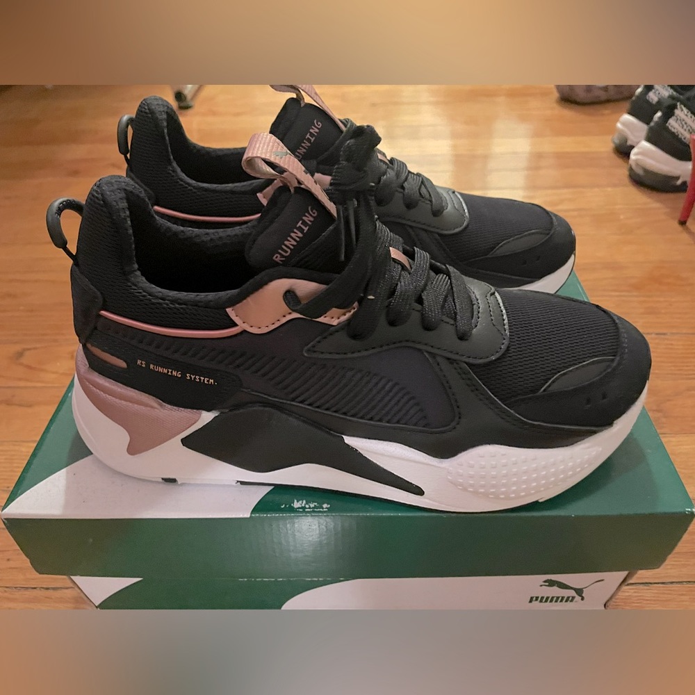 Puma Sneakers